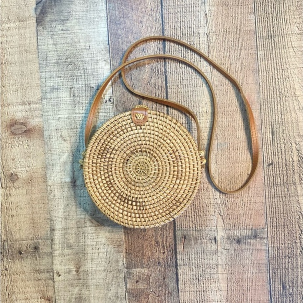 Handwoven Round Rattan Crossbody Bag Tropical Lining‎ Natural Boho Circle Purse